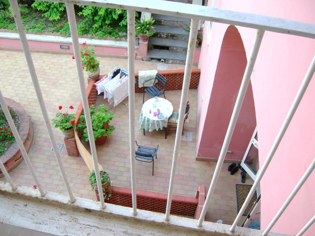 Villino Castellano Apartments Meta Kültér fotó