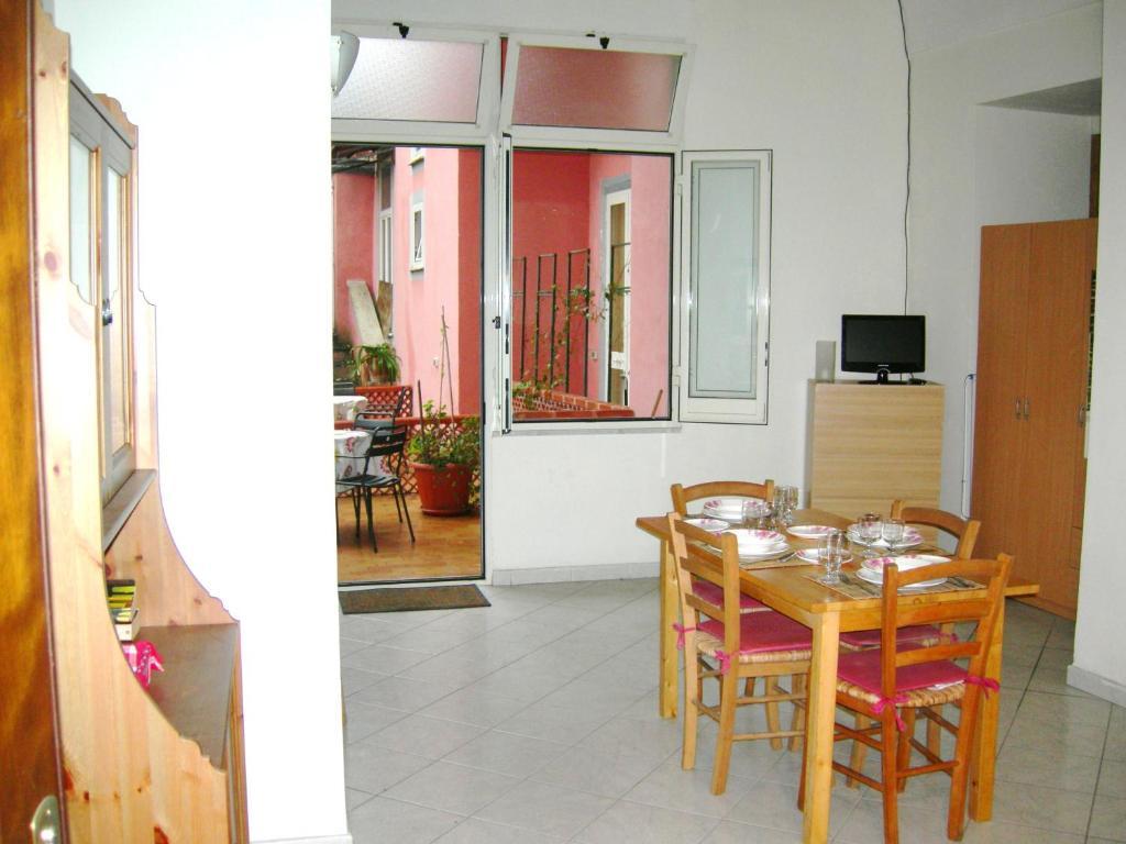 Villino Castellano Apartments Meta Kültér fotó